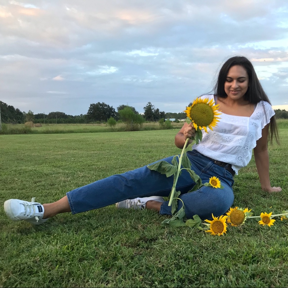 Meet your Posher, Alexis